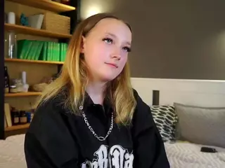 DevonaHarn's Live Sex Cam Show