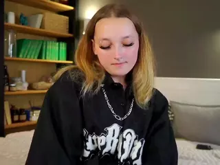 DevonaHarn's Live Sex Cam Show