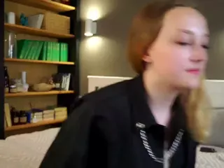DevonaHarn's Live Sex Cam Show