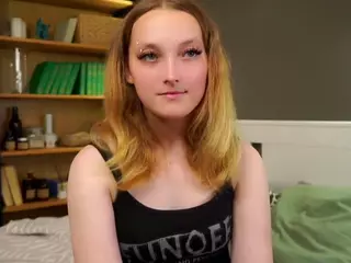 DevonaHarn's Live Sex Cam Show