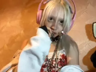 EdithaFort's Live Sex Cam Show
