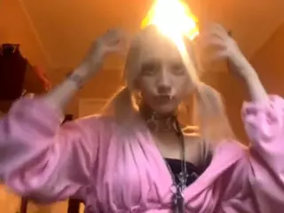 EdithaFort's Live Sex Cam Show