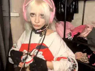 EdithaFort's Live Sex Cam Show