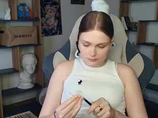 ErlinaCruise's Live Sex Cam Show