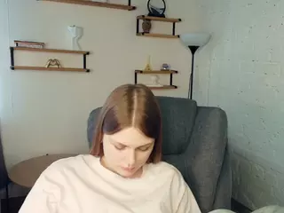ErlinaCruise's Live Sex Cam Show