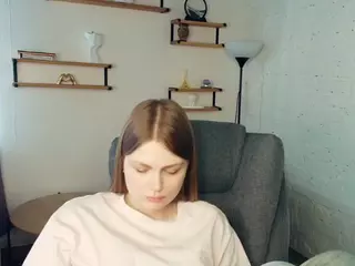 ErlinaCruise's Live Sex Cam Show