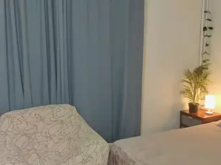 ErlinaCruise's Live Sex Cam Show