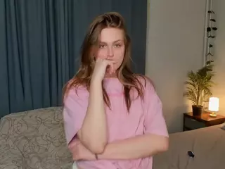 ErlinaCruise's Live Sex Cam Show