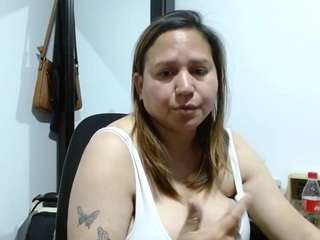 haashkyo webcam model
