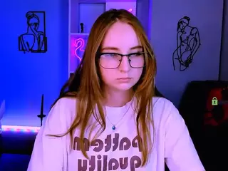 kamilla-star's Live Sex Cam Show