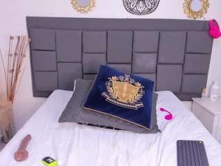 macarena-william... Live Webcam on CamSoda