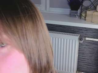 maechesser's CamSoda show and profile