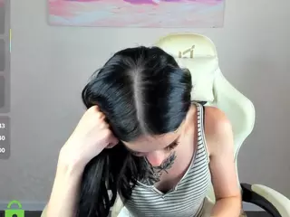 MILKA's Live Sex Cam Show