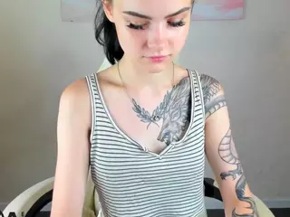 MILKA's Live Sex Cam Show