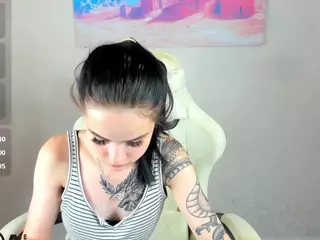 MILKA's Live Sex Cam Show