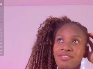 miss-nahomi, female webcam model,  years old, on live webcam