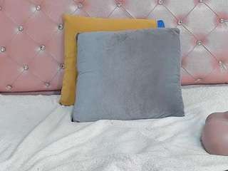 miss-nahomi live cam preview