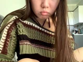 moiracrissey webcam model