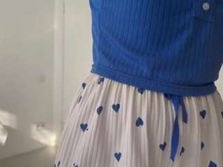 Akemi live cam preview