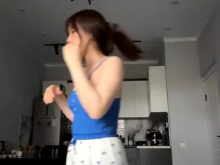 Akemi's Live Sex Cam Show