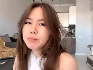 Akemi's Live Sex Cam Show