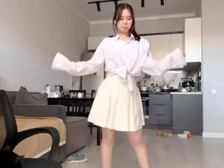 Akemi's Live Sex Cam Show