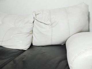 pussysaurus-x Live Webcam on CamSoda