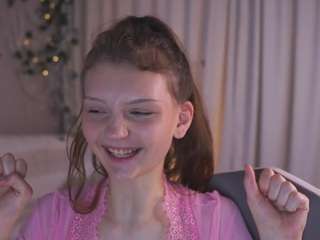 queeniegrindell from CamSoda is Freechat