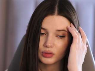 queeniegrindell webcam model