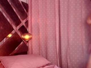 sara-lop Live Webcam on CamSoda