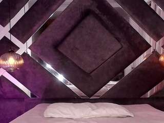 sara-lop Live Webcam on CamSoda