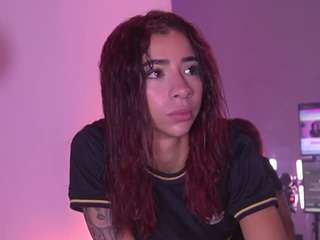 sara-lop Sex Cam Show