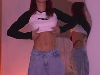 sara-lop Sex Cam Show