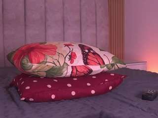 sara-lop live webcam show
