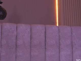 sara-lop live webcam show