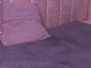 sara-lop live webcam show