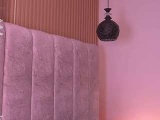 sara-lop live webcam show