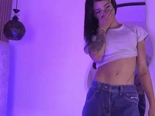 sara-lop's live room