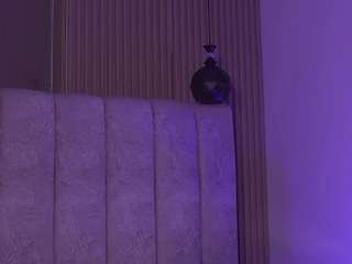 sara-lop live cam preview