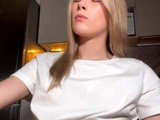 silviahambelton Live Webcam on CamSoda