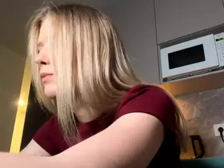 SilviaHambelton's Live Sex Cam Show
