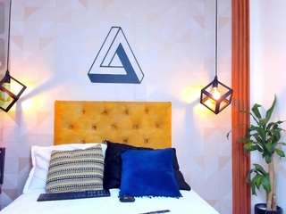 violeta-sweet118 Webcam Model Profile