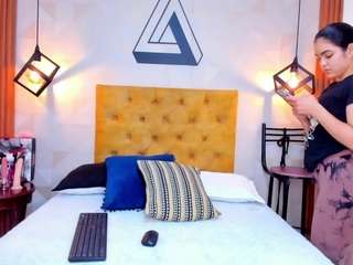 violeta-sweet118 Live Webcam on CamSoda