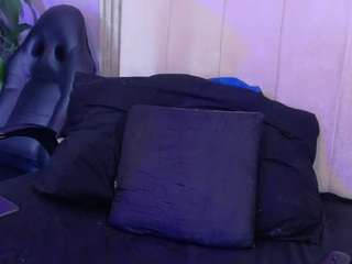 Aliisson-Cooper live cam preview