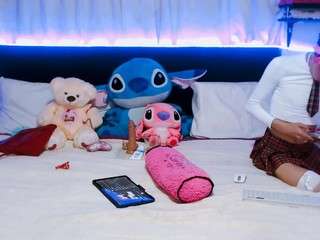 anaisvelvet2025 Live Webcam on CamSoda