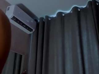 ellettebutton webcam