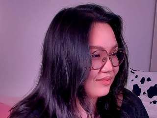 kellywebster's CamSoda show and profile