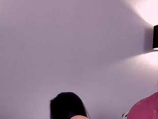 KellyWebster live cam preview