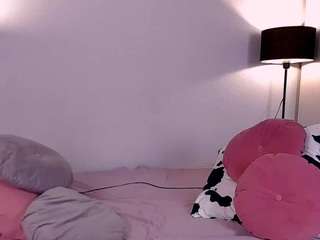 KellyWebster live cam preview
