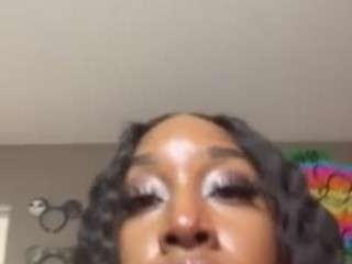 lilgemiboo Live Webcam on CamSoda